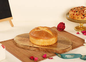 Round Vanilla Tea Time Cake