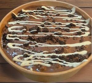 Oreo & Cream Bowl Cake