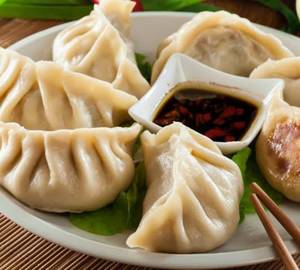 Chicken Steamed Momos [6 Pieces]