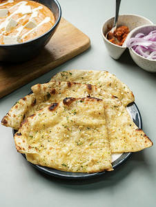 Cheese Garlic Naan