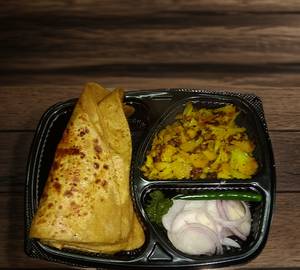 4 Sada Paratha With Bhujia And Salad