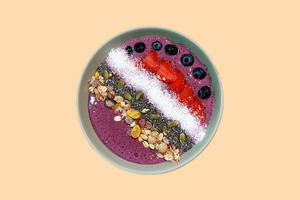 Berrylicious Smoothie Bowl
