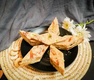 Khajur Barfi [1 Piece]
