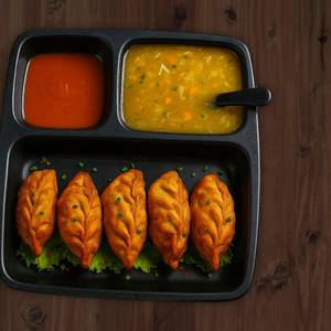 Chicken Fried Momos (5 pcs)