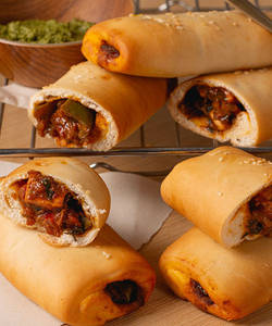 Chilli Paneer Roll