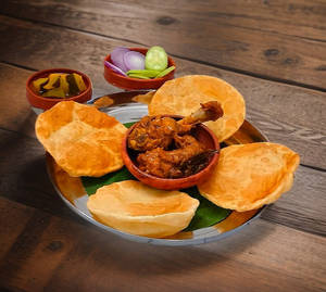 Luchi With Chicken Kosha Combo