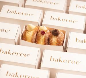Box Of 3 Doughnuts
