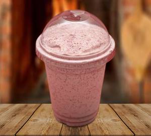 Carmel Red Velvet Thick Shake