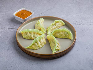 Steamed Chilli Cheese & Veg Momos