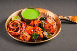 Achari Paneer Tikka