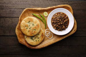 Chole Kulcha
