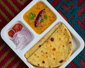 Dal Tadka + 2 Tandoori Roti, Salad