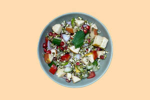 Sprouts & Corn Salad Bowl