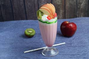 Fresh Fruit Cake Shake