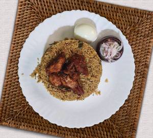 Fried chicken biryani