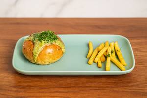 Stuffed Spinach Cream Korean Bun (Options - Jain / Regular)