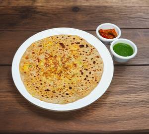 Tawa Aloo Paneer Pyaaj Paratha
