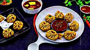 Veg chilli momos