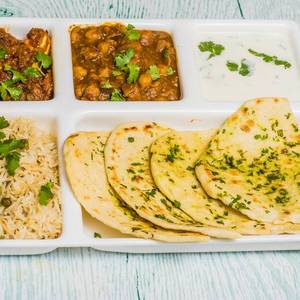 Veg Thali                                            