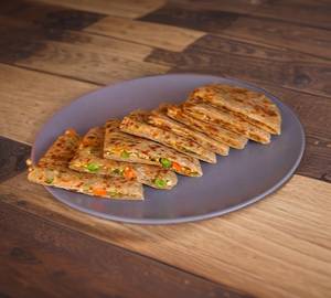 (Desi Ghee) Tawa Aloo Paneer Pyaaj Paratha