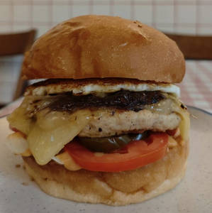 Barbeque Flip Chicken Burger
