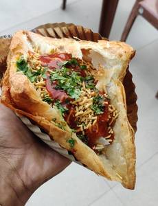 Indori Baked Samosa [1 Piece]