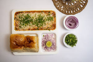 Cheese Pav Bhaji With 2 Buns                                                