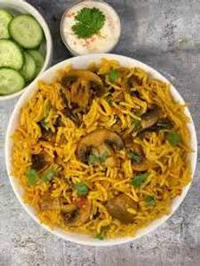 Mushroom Paneer Biryani                                                                