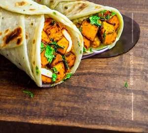 Paneer bhurji roll
