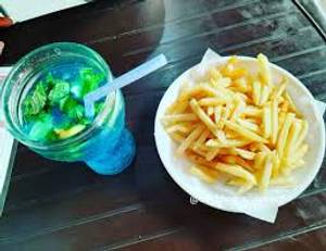 French Fries + lemon mojito                      
