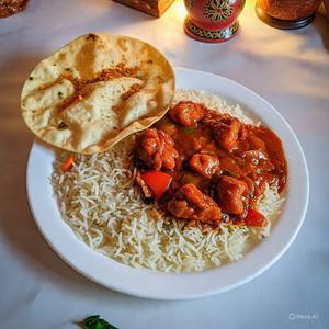 Chicken Schezwan Rice + Roasted Papad
