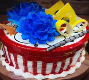 Strawberry v Cake