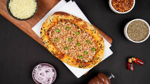 Sourdough Chicken Keema Naanza