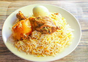 Chicken Biryani with Salad                                   