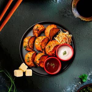Chicken Cheese Haryali Momo (5Pcs)