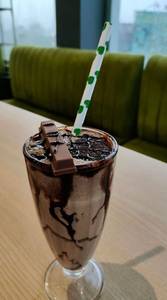 Kit Kat Shake