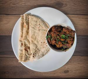 3 phulka + chicken pepper fry dry