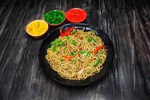 Veg. Hakka Noodle