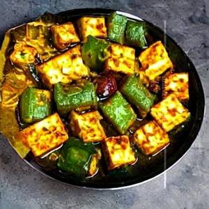 Hariyali Achari Paneer