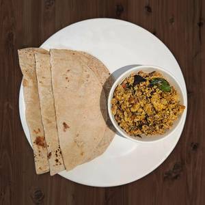 3 chapati + egg podimas 2 egg