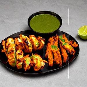 Tandoori Chi Seek Roll Fries Mojito