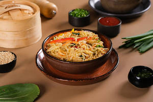Veg Hakka Noodles
