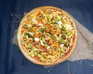 Chicken Seekh Kebab Pizza
