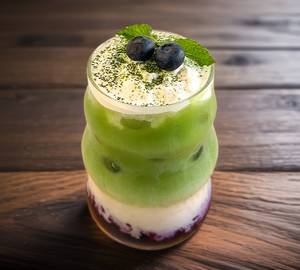 Matcha blueberry Latte