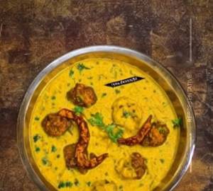 Kadhi pakoda