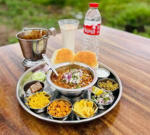 Jogeshwari special misal thali