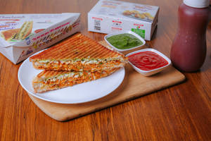 Paneer Makhni Grilled Sandwich