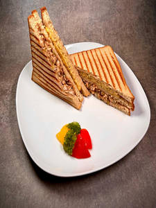 Club Sandwich(paneer & Egg)