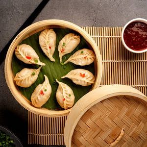 Chicken Momo (6 Pcs)