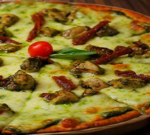 Pesto Chicken Pizza [Thin Crust 9"]